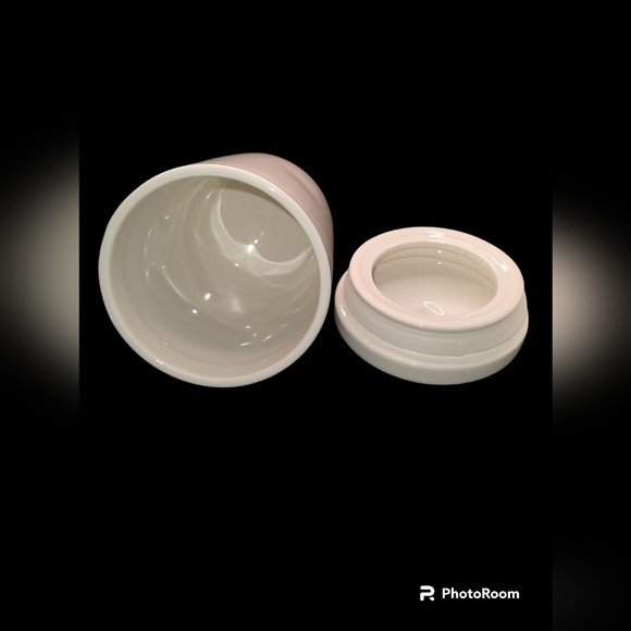 Rae Dunn "STORE" Ceramic Canister - Color: WHITE - Picture 9 of 12